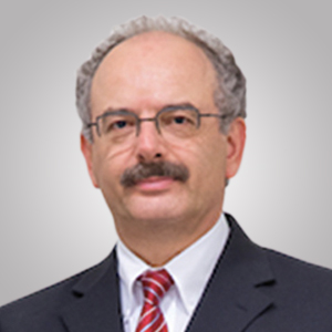 Dr. Claudio Roberto Cernea